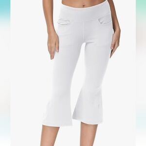 Cakulo Women's Capris White Athletic Yoga Pants With Pockets. L